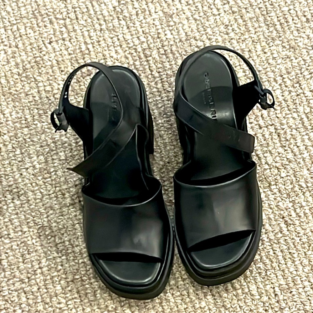 NEVER WORN! Chunky heel Clergerie platform sandals